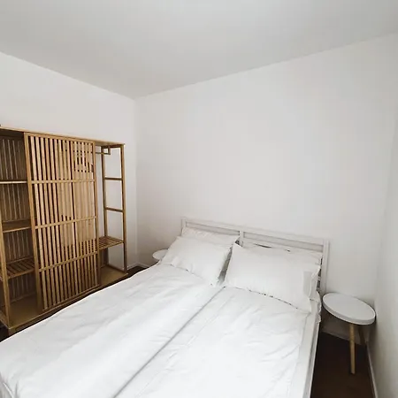 Apartament Guardini *