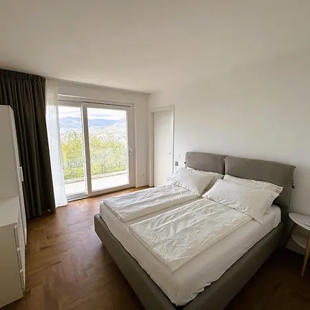 Guardini Apartment Malcesine